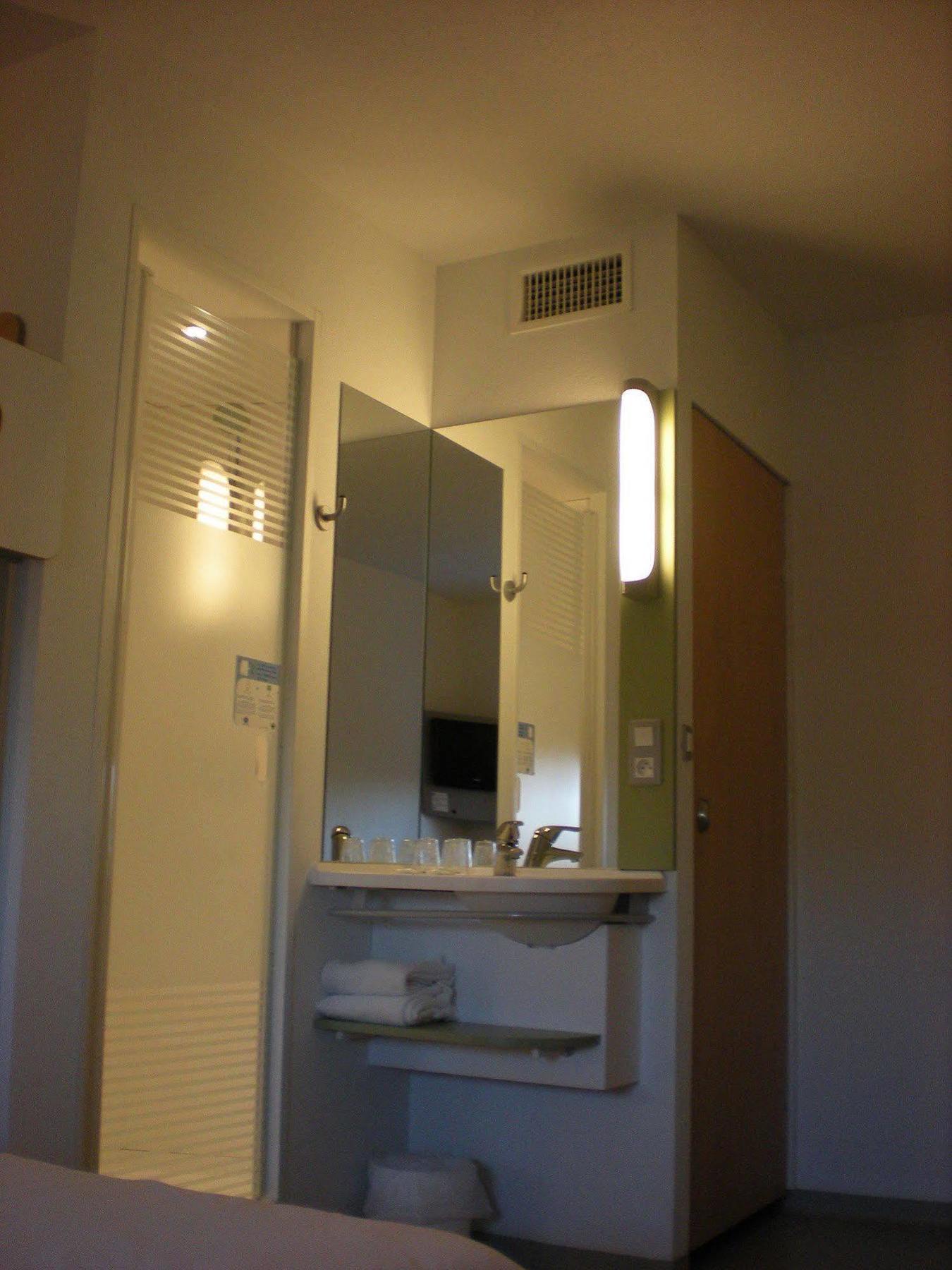 Ibis Budget Tours Nord מראה חיצוני תמונה